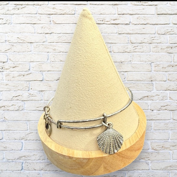 Alex & Ani Seashell Shell Bangle Bracelet - Picture 1 of 4